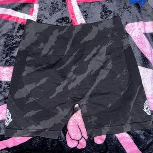 Darcsport scrunch shorts